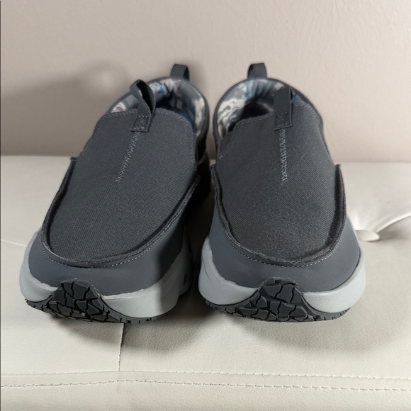 Under Armour Men\'s Gray Slip-On Loafers